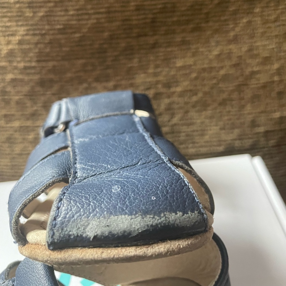 Robeez First Kicks blue leather sandals, used, size 18-24 month. - Picture 7 of 9